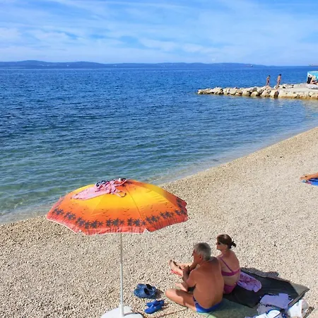 With A Parking Space - 13335 아파트 *